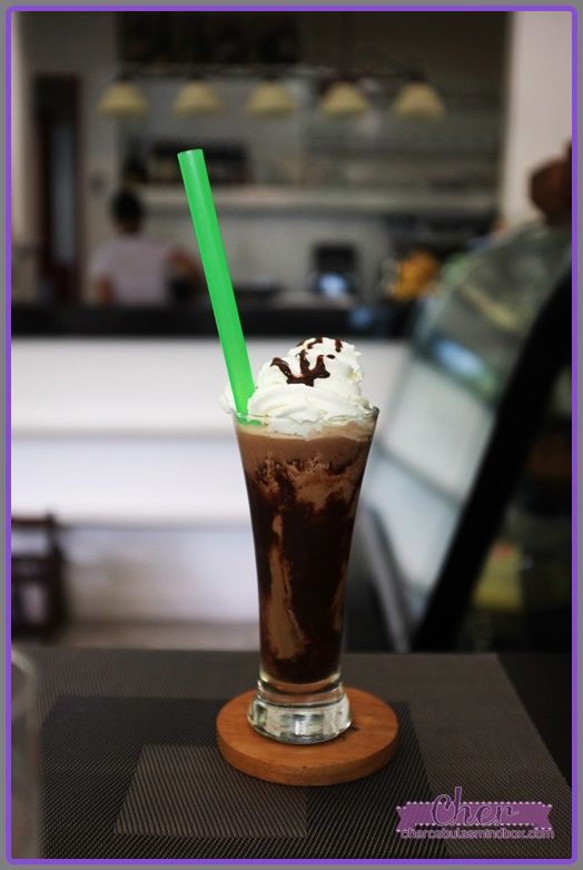 zettes-cafe-kulayara-art-gallery-review-025.jpg