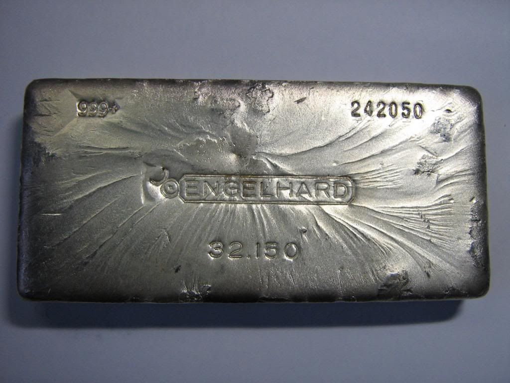 Here is a bar that arrived today from Canada. Kilos are not too ususual but bars with the 32.150 weight spelled out are scarce.