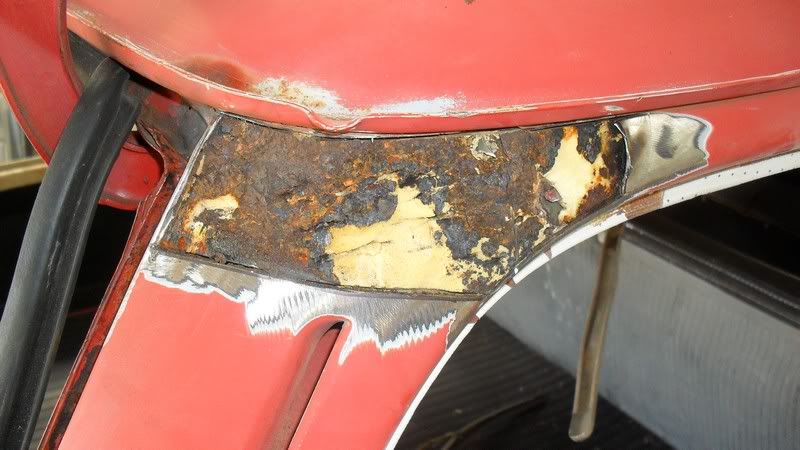 http://i567.photobucket.com/albums/ss112/pur308/Type%203%20wagon%20rust%20repair/SDC11448.jpg