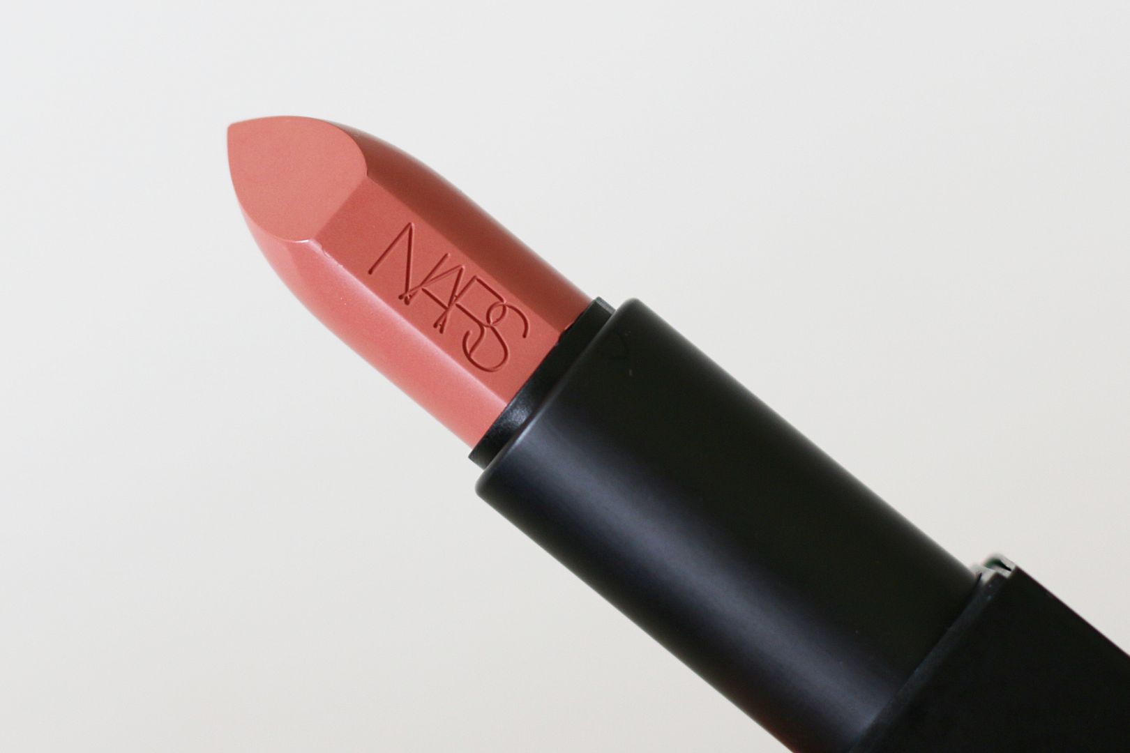 NARS Audacious Raquelle
