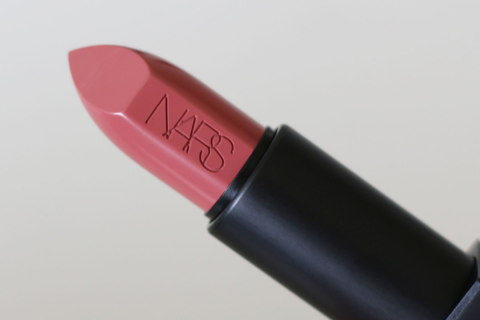 NARS Audacious Vanessa