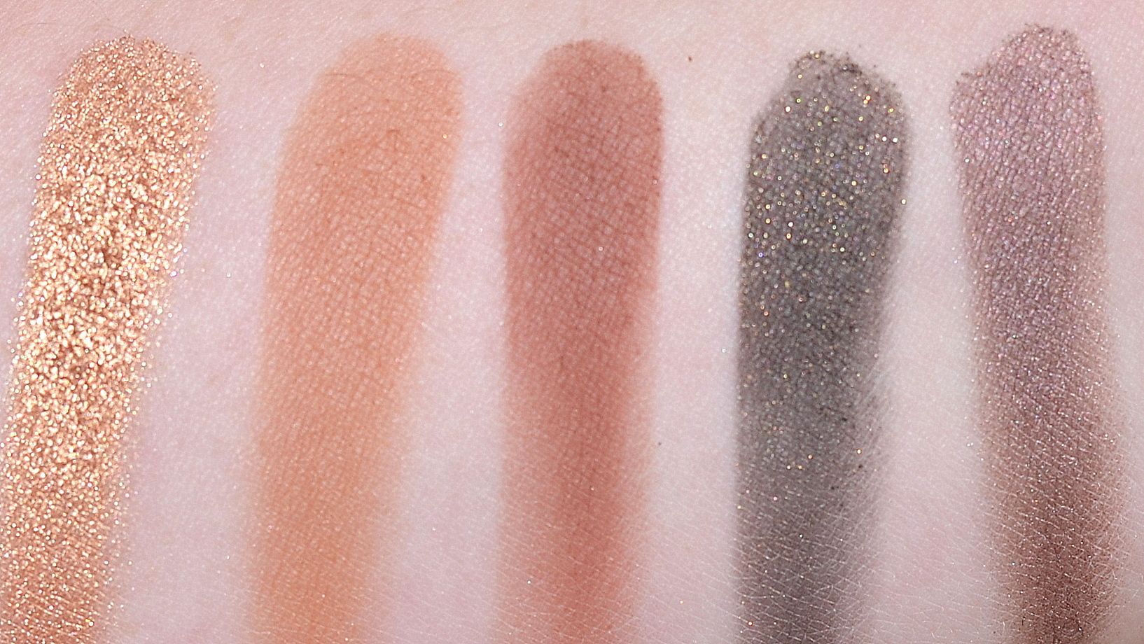 Zoeva Cocoa Blend Eyeshadow Palette swatches