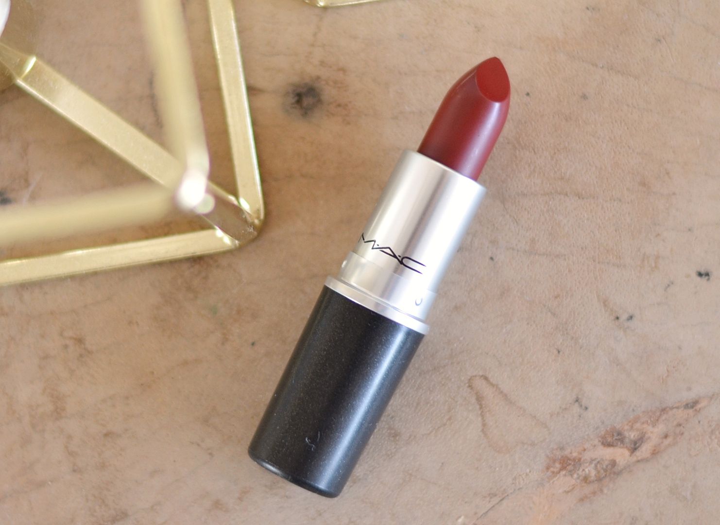 mac studded kiss