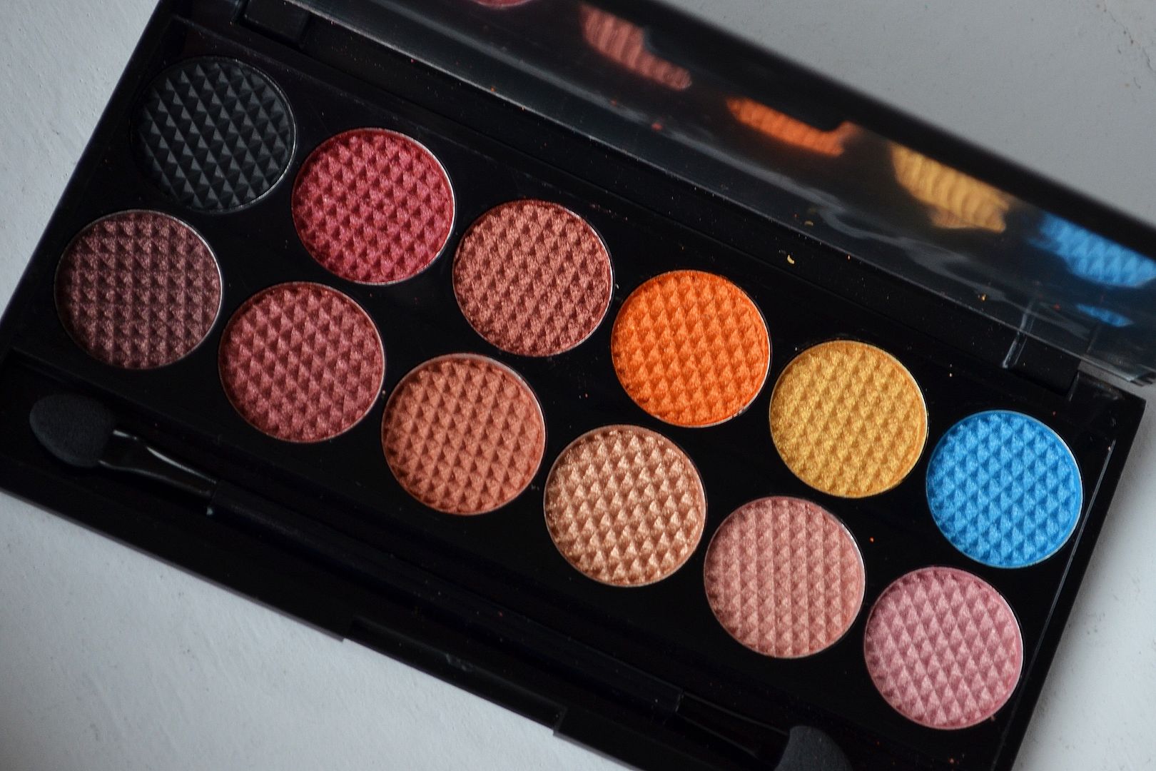 Sleek Sunset Palette + Look! 17 1 201346 Sleek Sunset Palette + Look!
