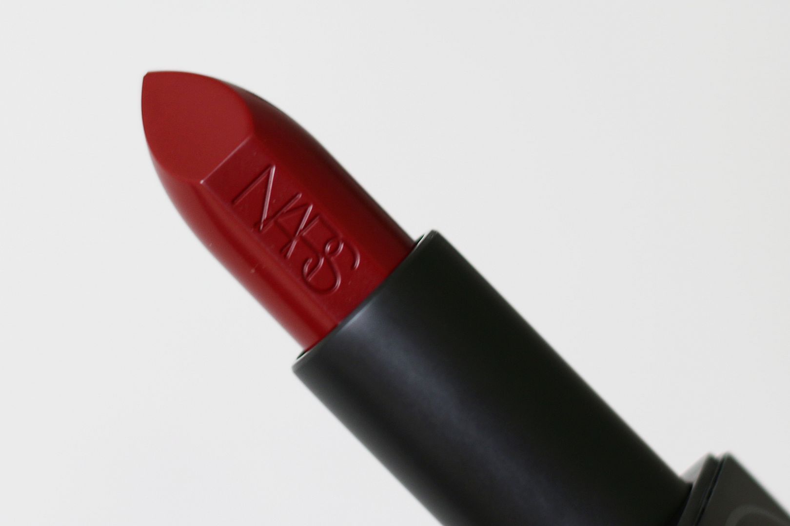 nars audacious charlotte lipstick