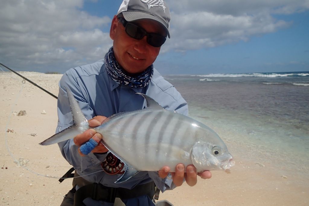 http://i567.photobucket.com/albums/ss117/livetoofish/Christmas%20Island%202013/321024x683_zps7485f758.jpg