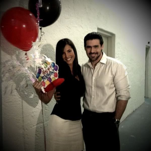 http://i567.photobucket.com/albums/ss111/massabeeldiablo2/Behind%20the%20scenes/Gaby%20Espinos%20Birthday/42617249.jpg