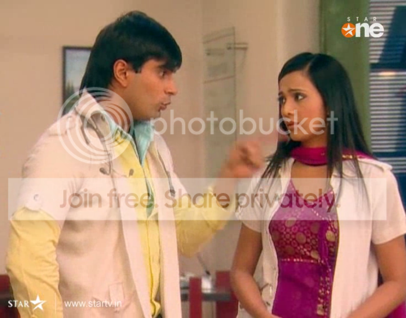 https://i567.photobucket.com/albums/ss118/KaranShilpaMoments/085%20Armaan%20jealous%20of%20Rahul/1901201015-34-29.png